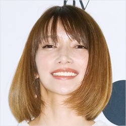 後藤真希、最新写真集の特典「生電話チャンス」で思い出される「私がゴマキ」伝説 - アサジョ - GREE ニュース